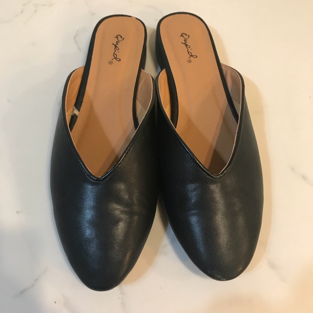 Black Slip On’s